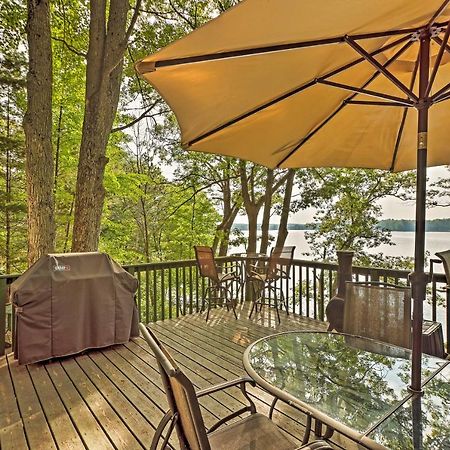 Villa Le Roy Lakefront Retreat With Dock And Kayaks! Extérieur photo