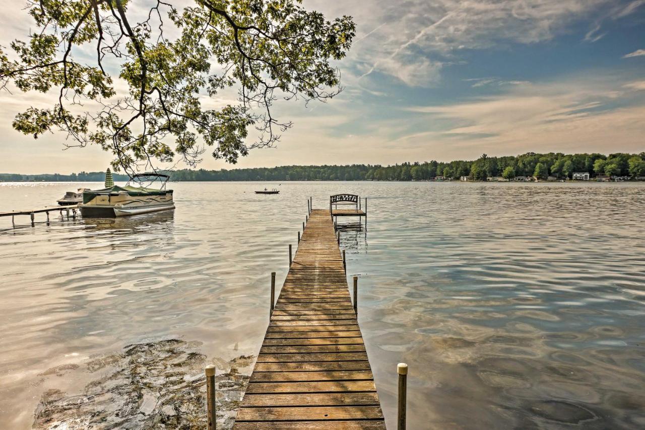 Villa Le Roy Lakefront Retreat With Dock And Kayaks! Extérieur photo